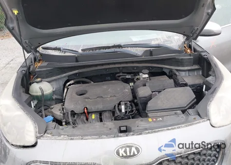 2018 Kia Sportage Lx z USA, uszkodzony, nr VIN KNDPM3AC8J7454082